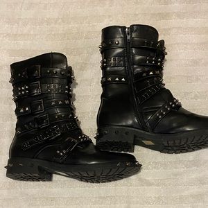 Studded/Spiked Gothic Boots womens size US 9 (UK 7)